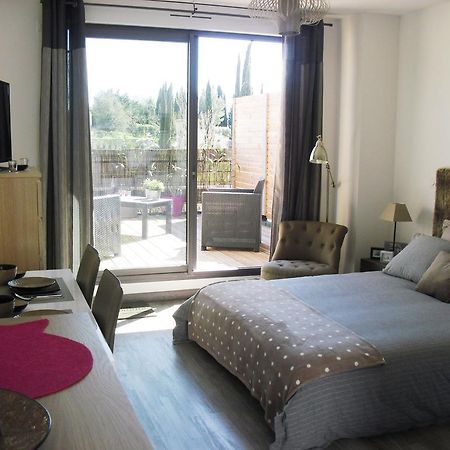 Studio A Deux Pas D'Aix Aix-en-Provence Kamer foto