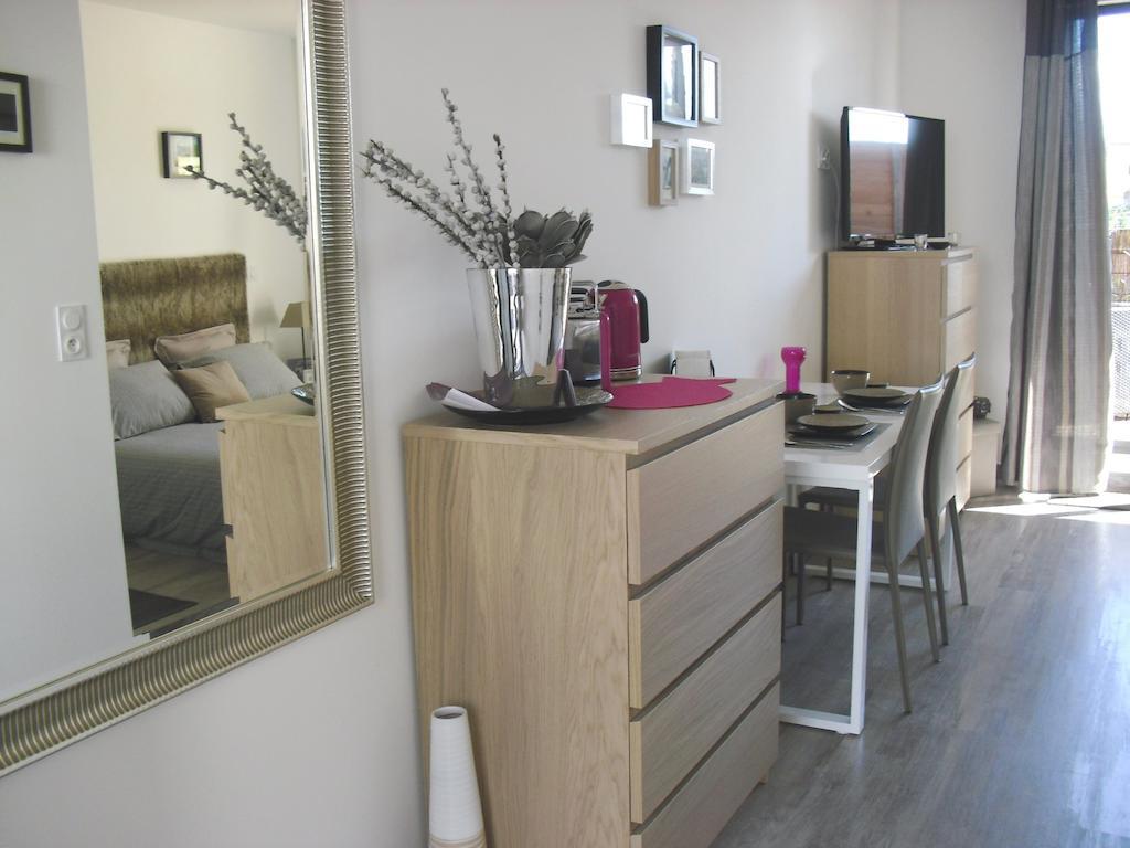 Studio A Deux Pas D'Aix Aix-en-Provence Kamer foto