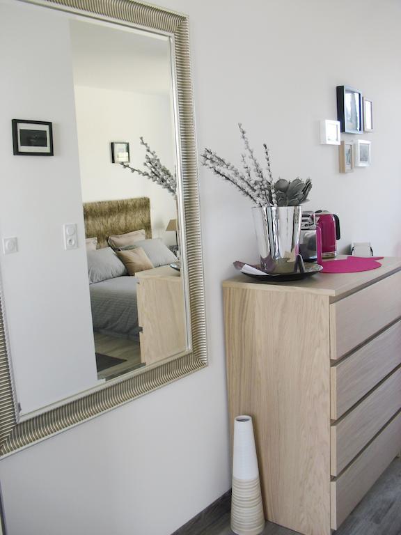 Studio A Deux Pas D'Aix Aix-en-Provence Kamer foto