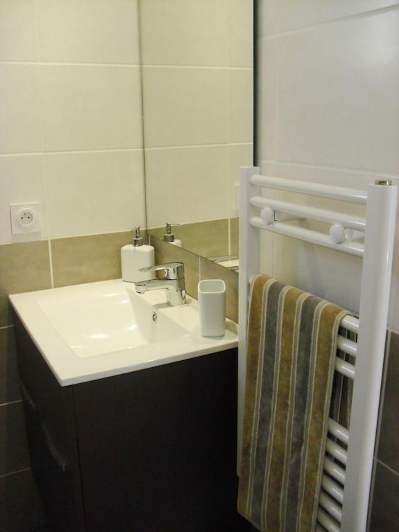 Studio A Deux Pas D'Aix Aix-en-Provence Kamer foto